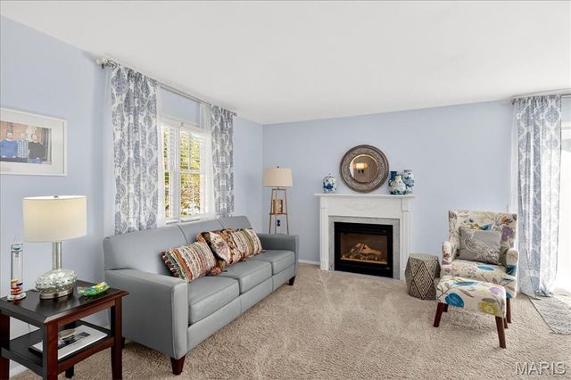 3228 Lin Tel Road, St Louis, MO 63125