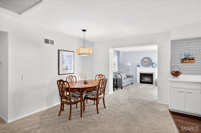 3228 Lin Tel Road, St Louis, MO 63125