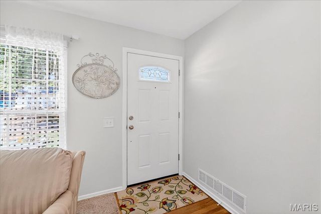 3228 Lin Tel Road, St Louis, MO 63125