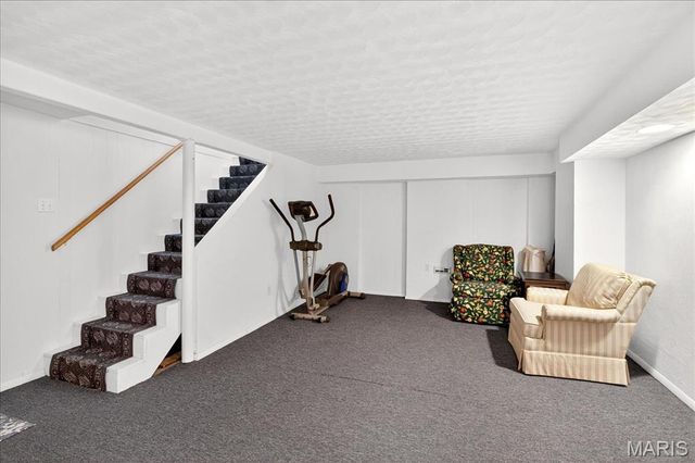 3228 Lin Tel Road, St Louis, MO 63125