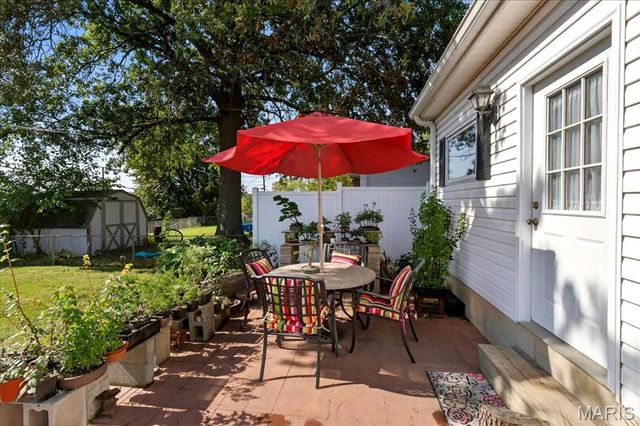 3228 Lin Tel Road, St Louis, MO 63125