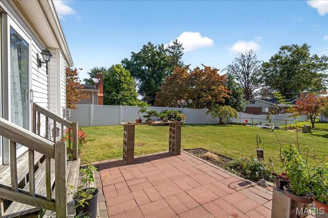 3228 Lin Tel Road, St Louis, MO 63125