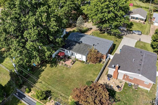 3228 Lin Tel Road, St Louis, MO 63125