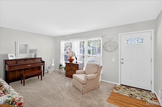 3228 Lin Tel Road, St Louis, MO 63125