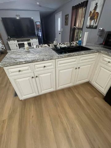 2003 Centerville Road, West Liberty, KY 41472