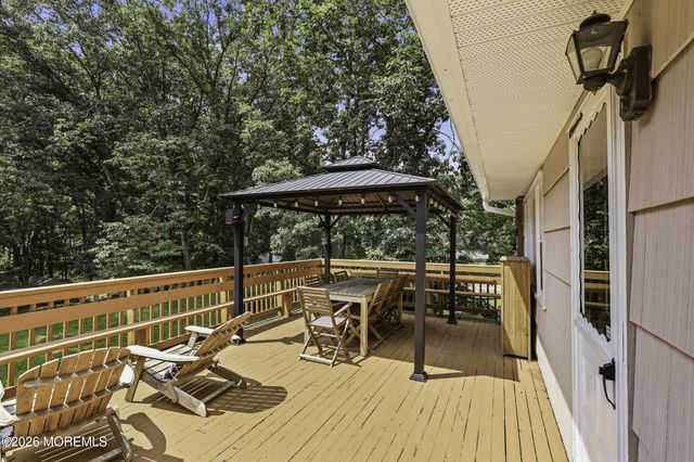 80 N Hope Chapel Road, Jackson, NJ 08527
