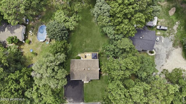 80 N Hope Chapel Road, Jackson, NJ 08527