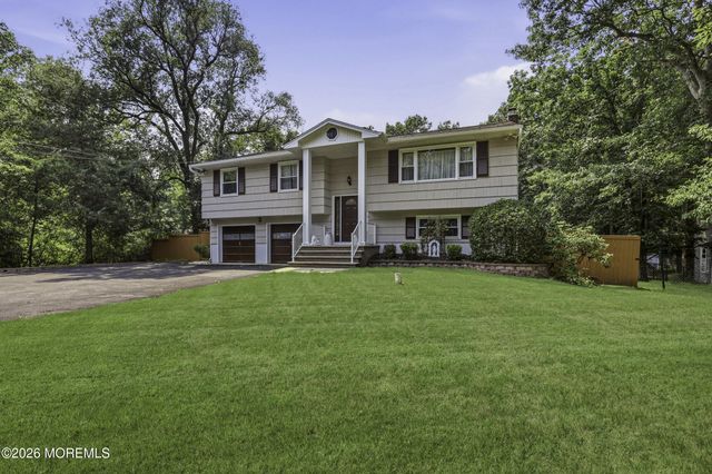 80 N Hope Chapel Road, Jackson, NJ 08527