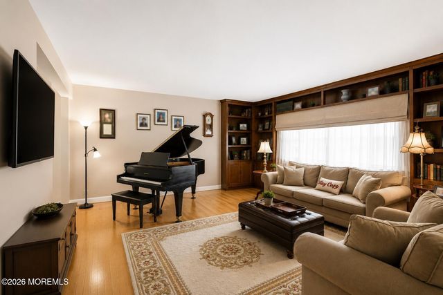 80 N Hope Chapel Road, Jackson, NJ 08527