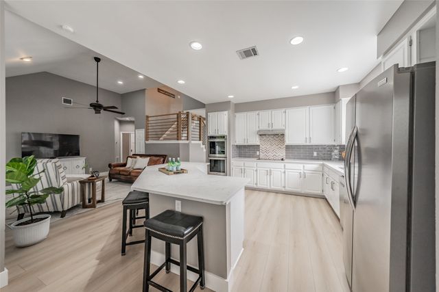 509 Aurora Drive, Euless, TX 76039