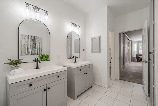 509 Aurora Drive, Euless, TX 76039