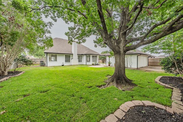 509 Aurora Drive, Euless, TX 76039