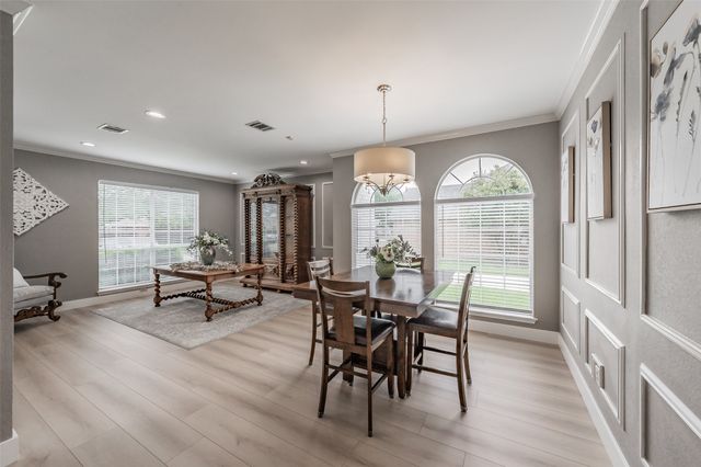 509 Aurora Drive, Euless, TX 76039