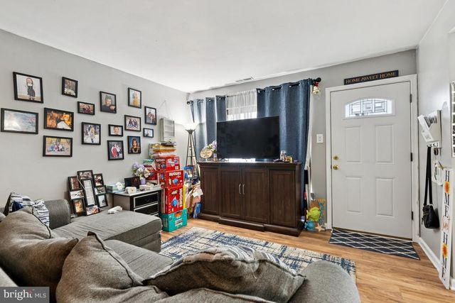 51 WILLOWWOOD CT, West Deptford, NJ 08066