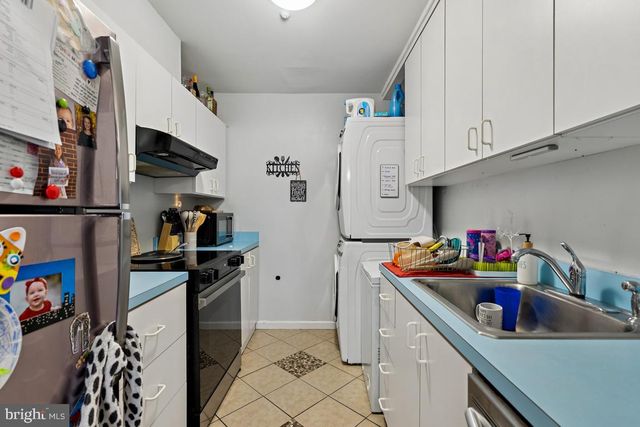 51 WILLOWWOOD CT, West Deptford, NJ 08066