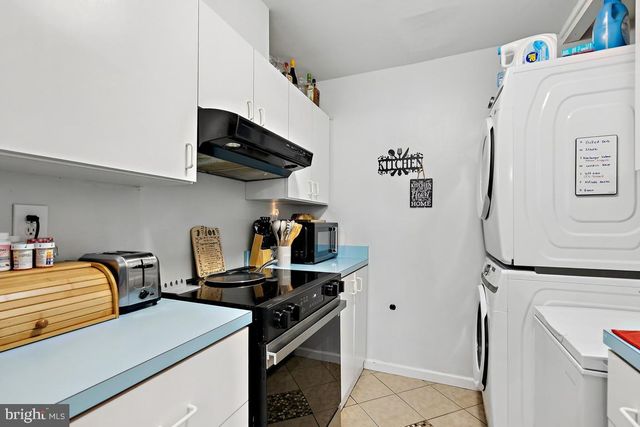 51 WILLOWWOOD CT, West Deptford, NJ 08066