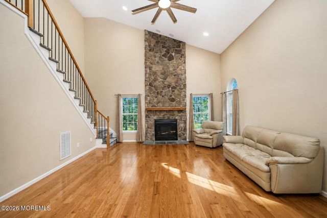 132 Adams Way, Jackson, NJ 08527