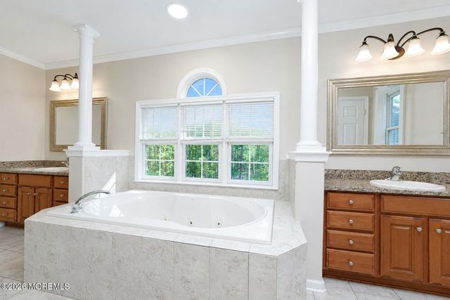 132 Adams Way, Jackson, NJ 08527