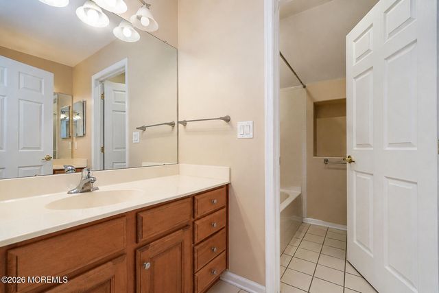 132 Adams Way, Jackson, NJ 08527
