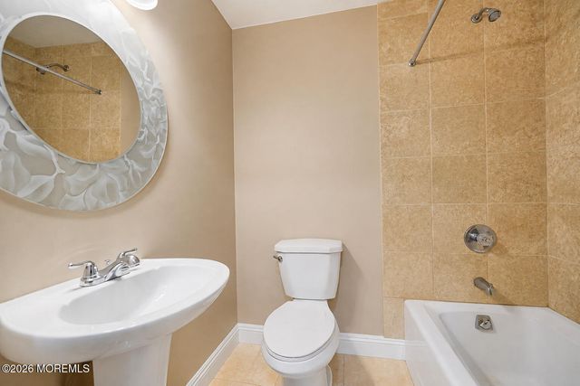 132 Adams Way, Jackson, NJ 08527