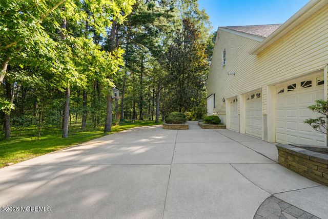 132 Adams Way, Jackson, NJ 08527