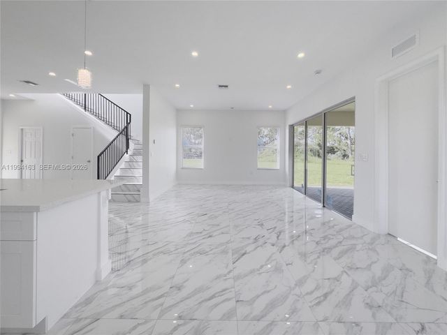 312 SE Via Sangro, Port St. Lucie, Port St Lucie, FL 34952