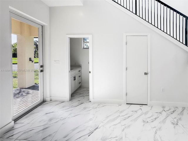 312 SE Via Sangro, Port St. Lucie, Port St Lucie, FL 34952