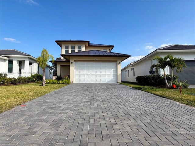 312 SE Via Sangro, Port St. Lucie, Port St Lucie, FL 34952