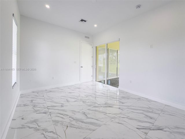 312 SE Via Sangro, Port St. Lucie, Port St Lucie, FL 34952