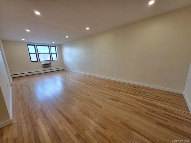 99-04 57th Avenue 6C, Corona, NY 11368