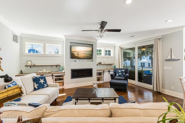 207-209 Clarendon Avenue, Southport, NC 28461
