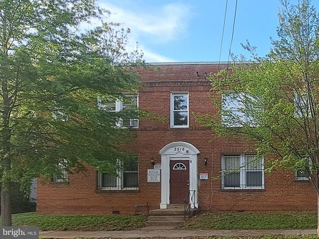 3516 ELY PL SE, Washington, DC 20019
