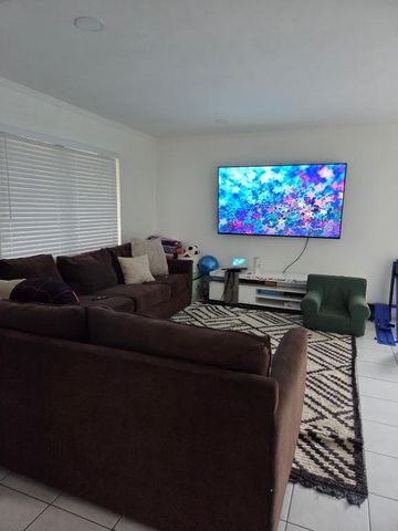 810 Sandtree Drive, Palm Beach Gardens, FL 33403