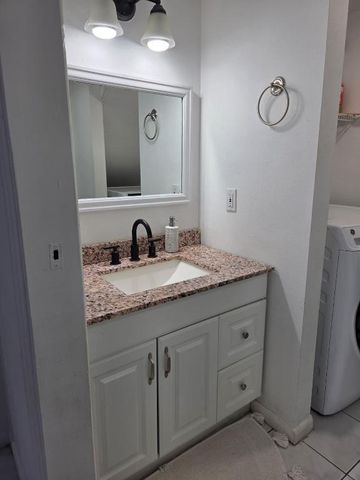 810 Sandtree Drive, Palm Beach Gardens, FL 33403