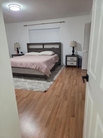 810 Sandtree Drive, Palm Beach Gardens, FL 33403