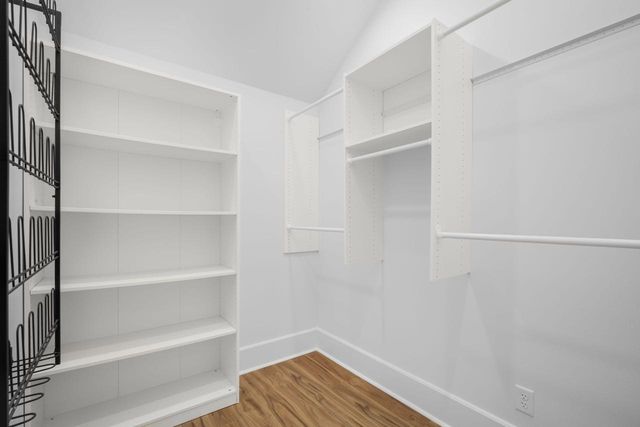1040 Summer STREET, West Bend, WI 53090