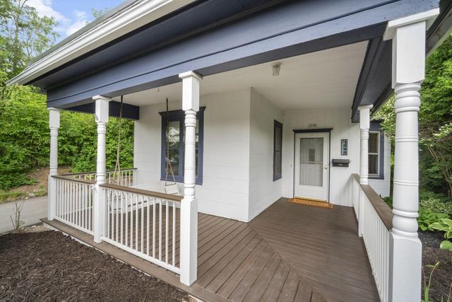 1040 Summer STREET, West Bend, WI 53090