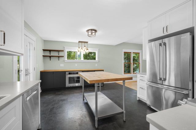 1040 Summer STREET, West Bend, WI 53090