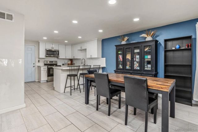 615 Beyer Way 602, San Diego, CA 92154