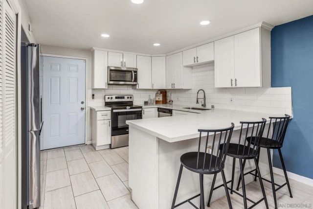 615 Beyer Way 602, San Diego, CA 92154