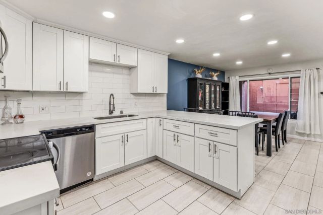 615 Beyer Way 602, San Diego, CA 92154