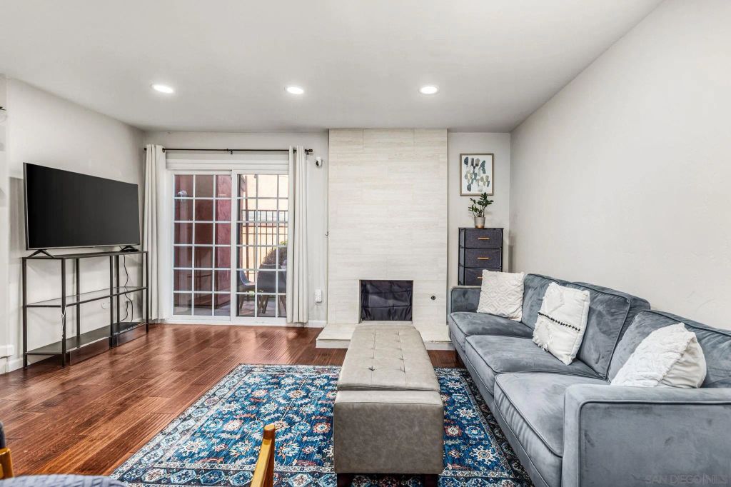 615 Beyer Way 602, San Diego, CA 92154