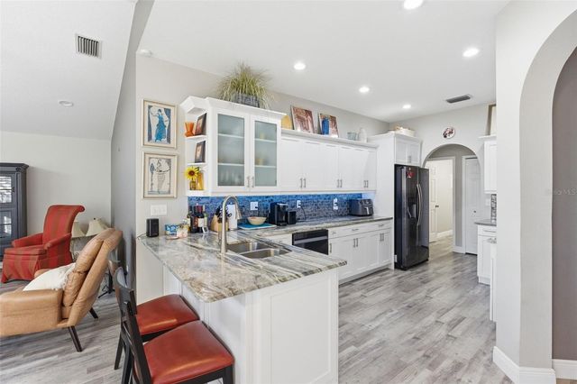 391 WOOD BRIDGE AVENUE, Tarpon Springs, FL 34689