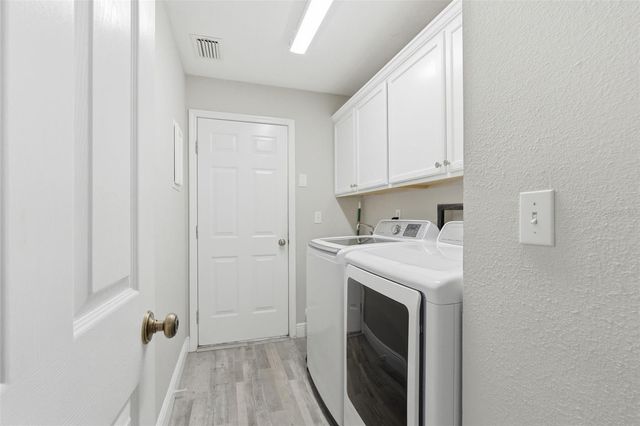 391 WOOD BRIDGE AVENUE, Tarpon Springs, FL 34689