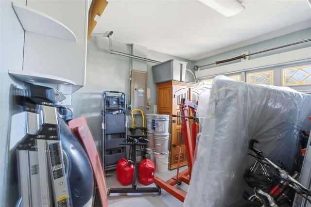 391 WOOD BRIDGE AVENUE, Tarpon Springs, FL 34689