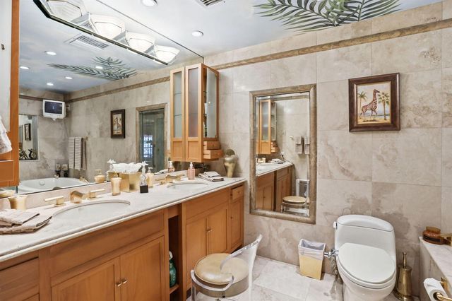 2850 NE 44th Street, Lighthouse Point, FL 33064