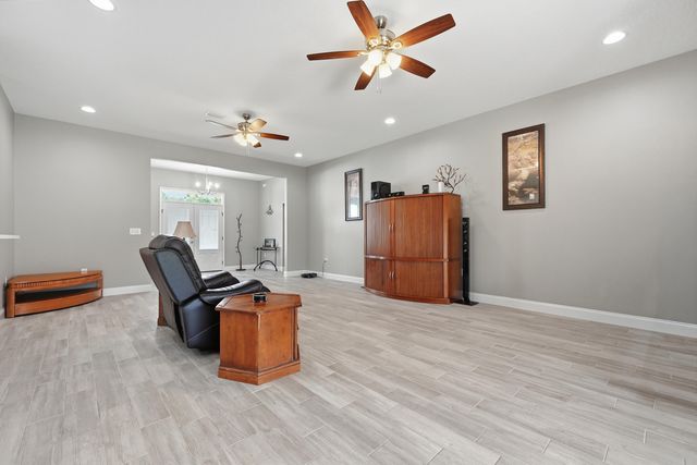 4730 Chanson Crossing Crossing, Crestview, FL 32539