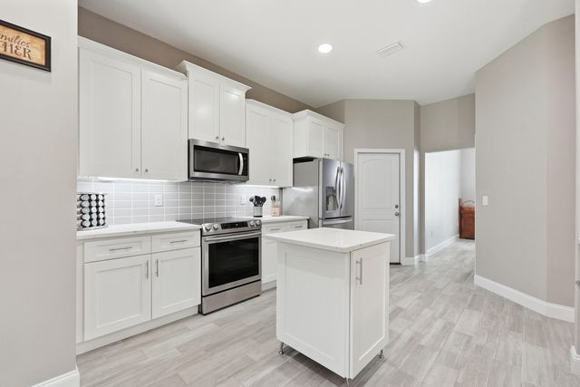 4730 Chanson Crossing Crossing, Crestview, FL 32539