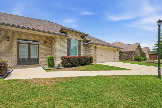 4730 Chanson Crossing Crossing, Crestview, FL 32539
