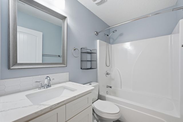 4730 Chanson Crossing Crossing, Crestview, FL 32539